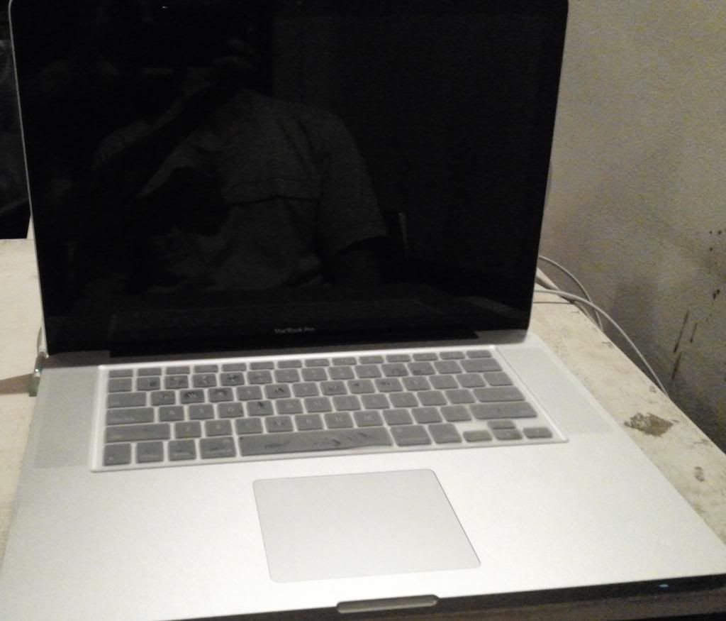 MacBook Pro Unibody 2011 -15 inch  MC723  (BH 7/2014 tại FPT care)