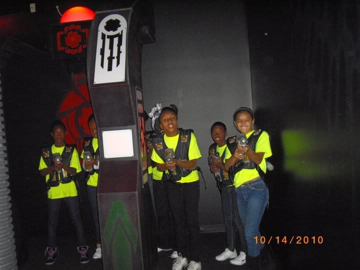 lazer tag bff:) (c) americangirl3 lazer tag equipment