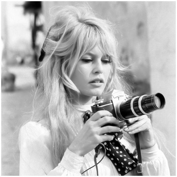 peinate_brigitte_bardot_style_icon_itgirl_fashion_trend_estanochesoyunaprincesa peinados_brigitte_bardot_pasos_peinadosdiferentes_fashion_estanochesoyunaprincesa