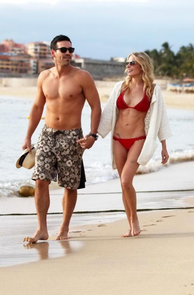 Ngắm “body” các sao hollywood đi nghỉ mát...xem khác chúng ta ở chổ nào hẻn...^^ - 16