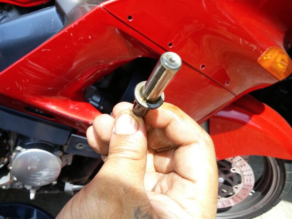 What can make a clutch cable tighten? ZX6R Forum