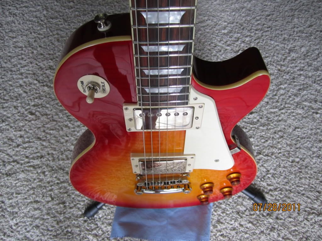 EpiphoneGuitar007.jpg