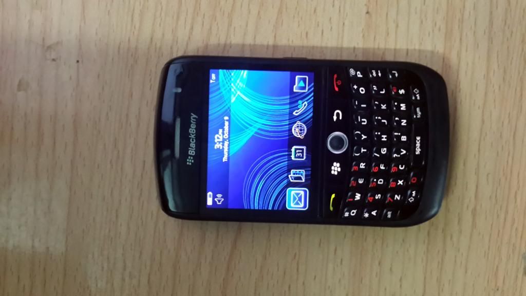 BB 8900 main zin giá chữa cháy đây!