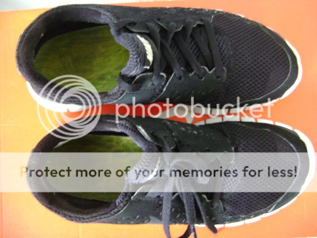 NIKE Women FREE RUN + Black/Anthracite RUNNING SHOES size 6 max 