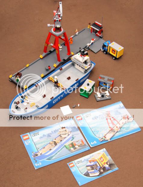 Lego City Harbour Set 7994 with Crane Dock Truck Minifigures Complete Boxed